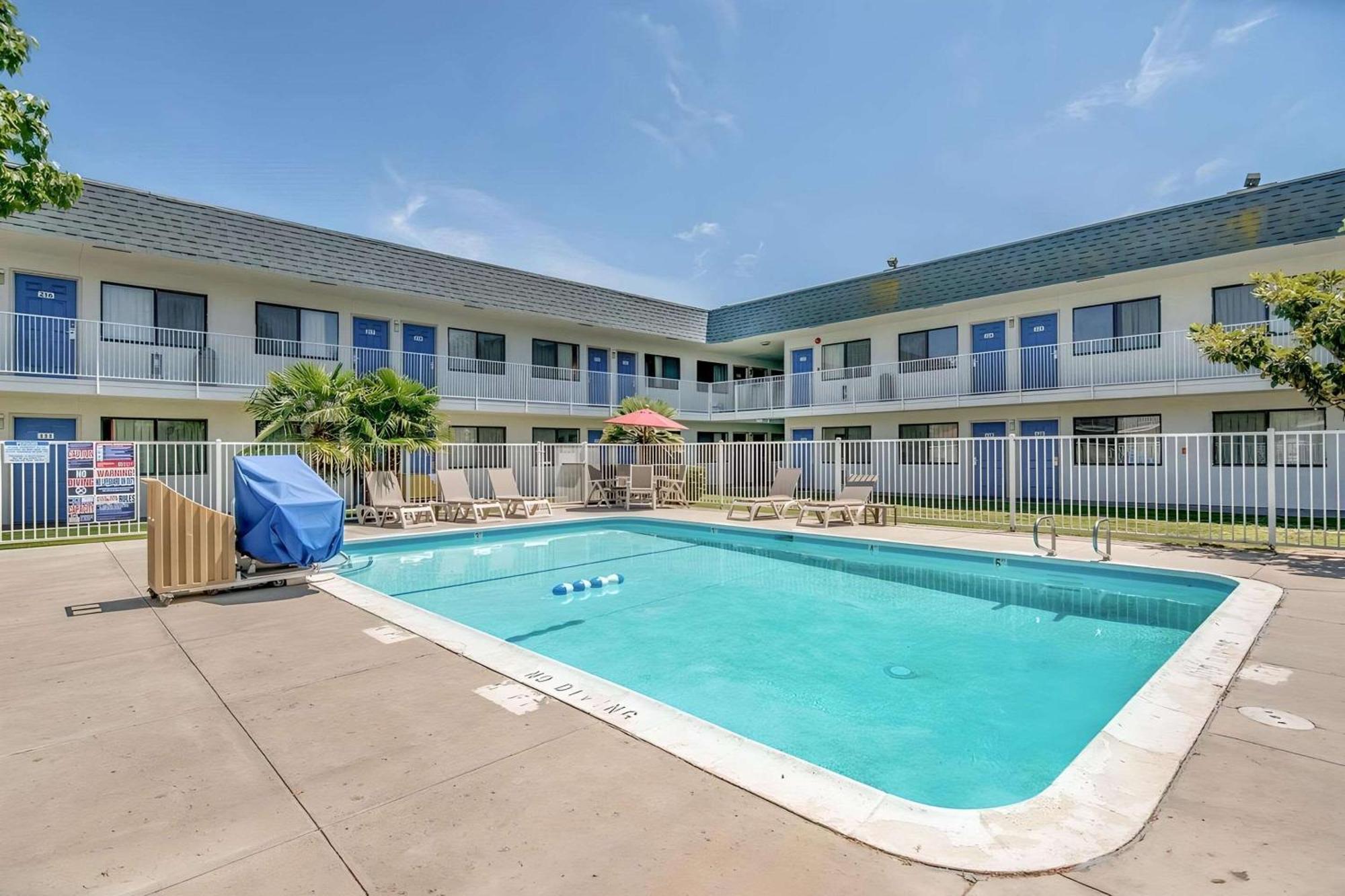 Park Inn By Radisson, Tracy Dış mekan fotoğraf
